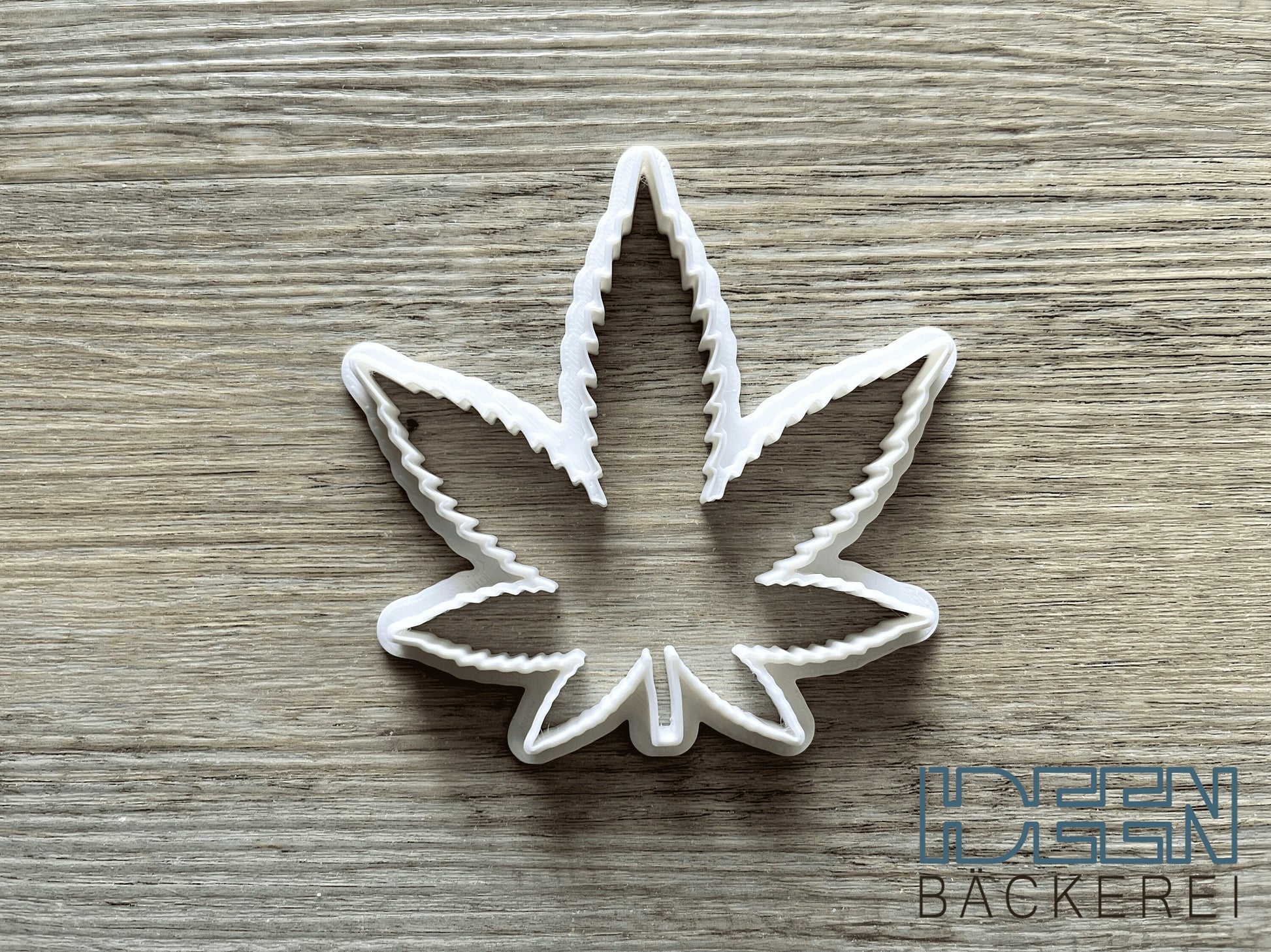 Keksausstecher Cannabis Hanfblatt 10cm hoch Ausstechform, verschiedene Farben möglich Ausstecher für Plätzchen Kekse Teig Knete