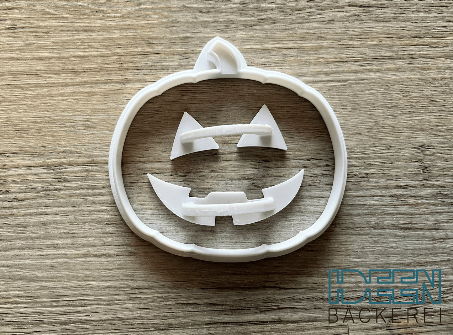 Keksausstecher 16in1 HALLOWEEN Stempelset Kürbis 9cm Ausstechform, verschiedene Farben möglich Ausstecher für Plätzchen Kekse Teig Knete