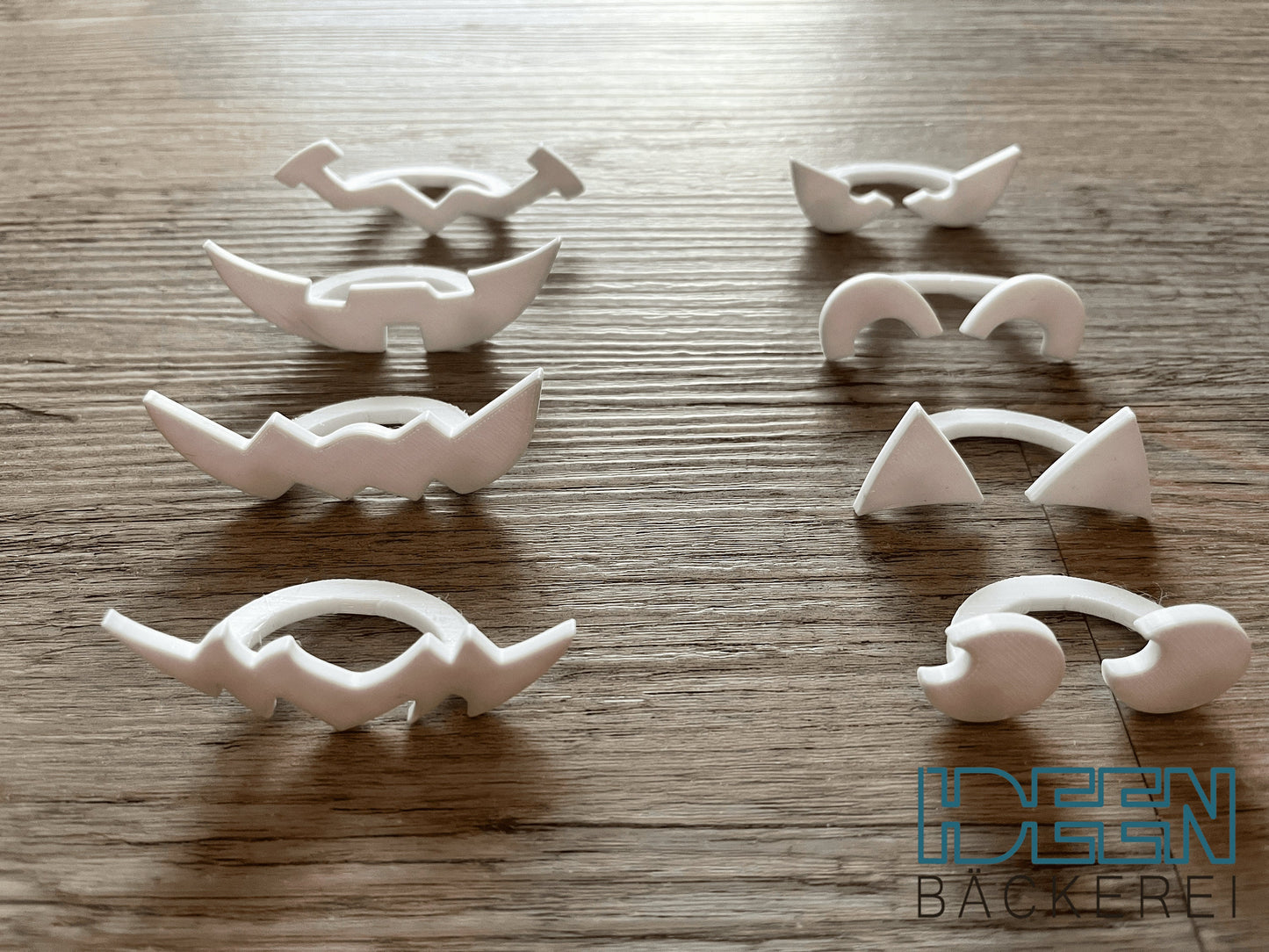 Keksausstecher 16in1 HALLOWEEN Stempelset Kürbis 9cm Ausstechform, verschiedene Farben möglich Ausstecher für Plätzchen Kekse Teig Knete