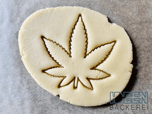 Keksausstecher Cannabis Hanfblatt 10cm hoch Ausstechform, verschiedene Farben möglich Ausstecher für Plätzchen Kekse Teig Knete