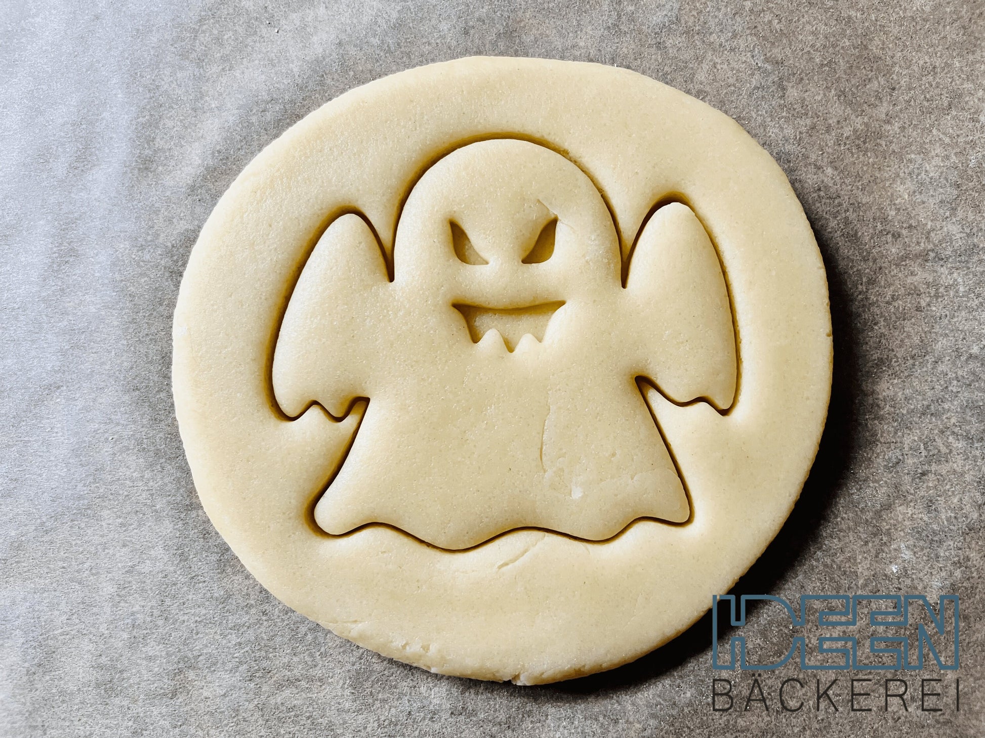 Keksausstecher HALLOWEEN Geist 9cm breit Ausstechform, verschiedene Farben möglich Ausstecher für Plätzchen Kekse Teig Knete